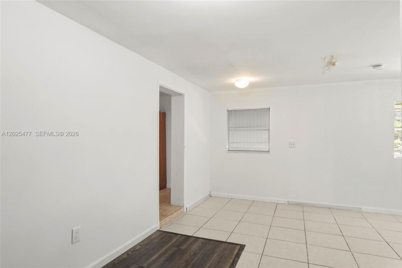 310 E Olive Ave , Port Saint Lucie, FL 34952 Photo
