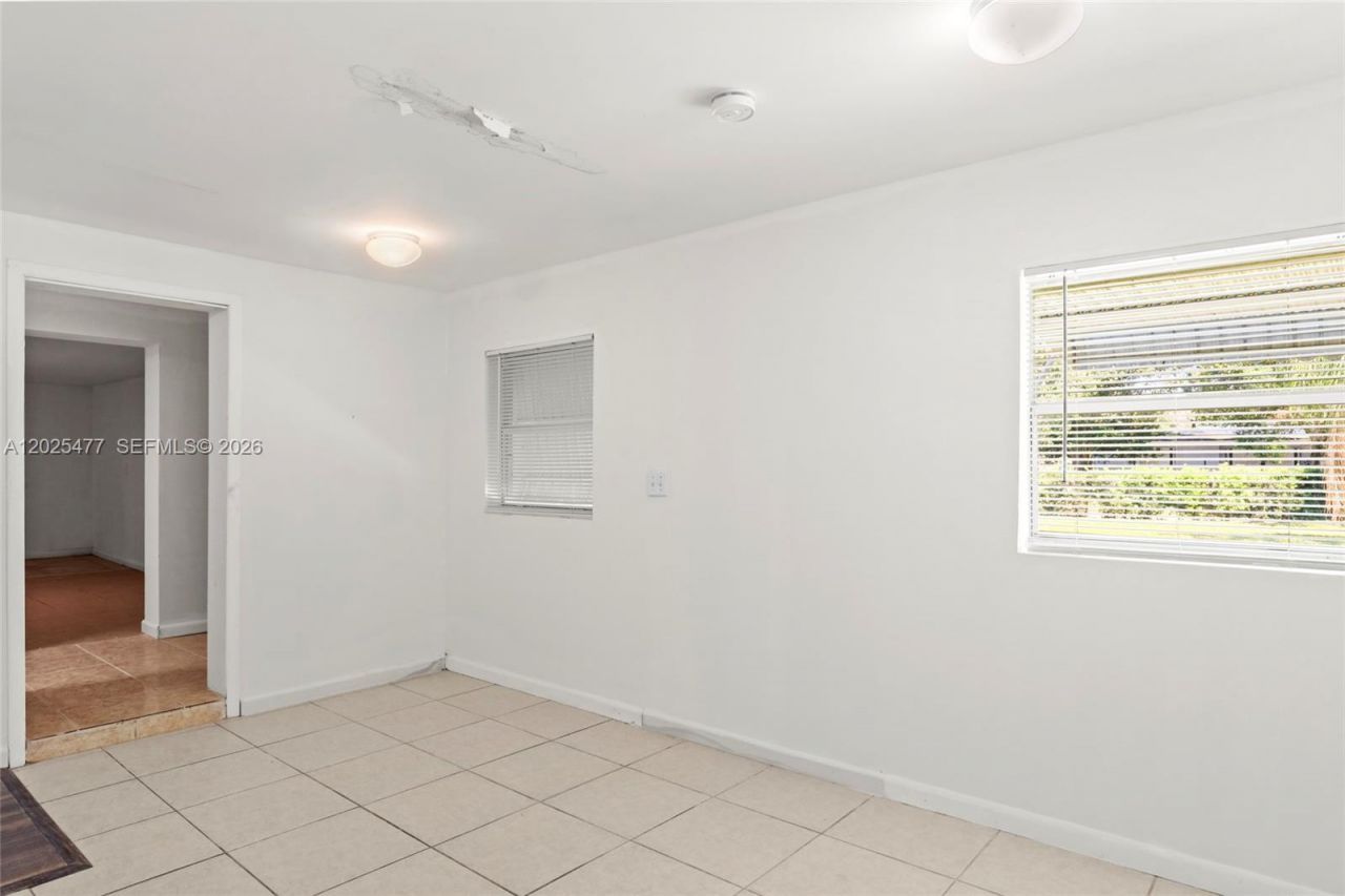 310 E Olive Ave , Port Saint Lucie, FL 34952 Photo