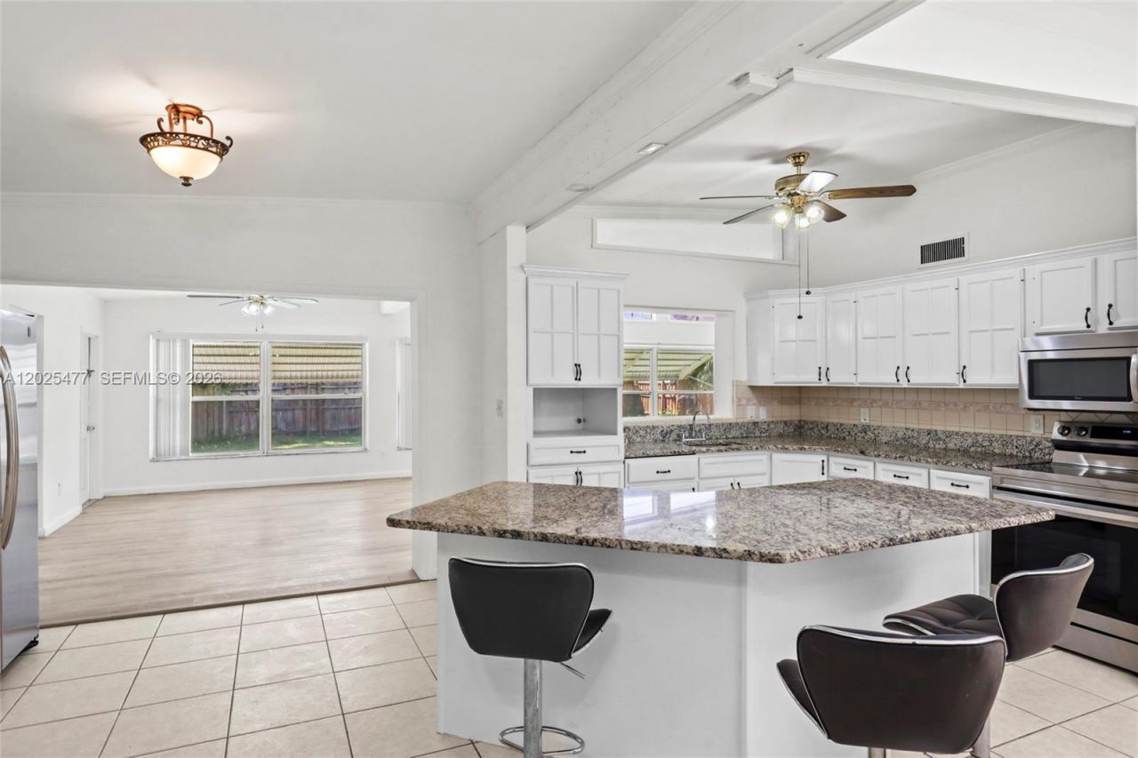 310 E Olive Ave , Port Saint Lucie, FL 34952 Photo