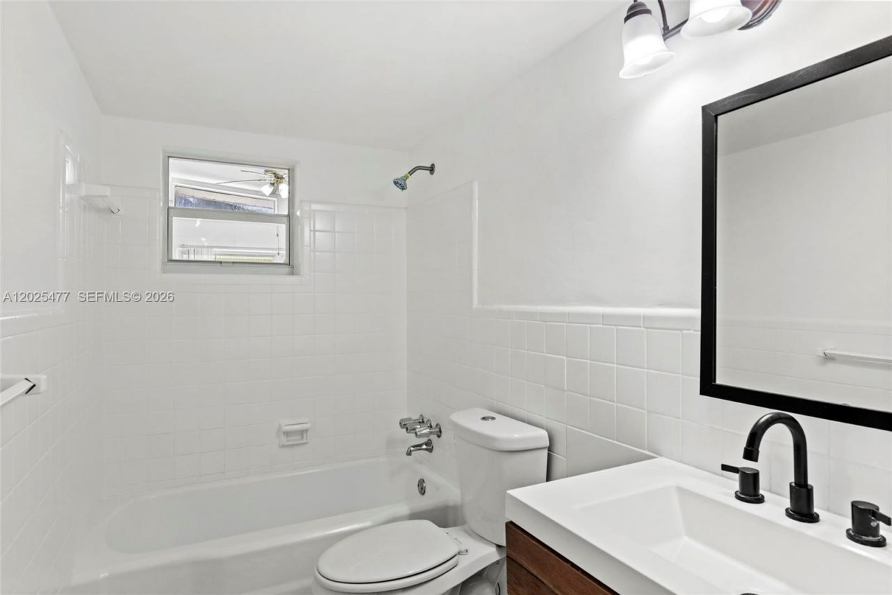 310 E Olive Ave , Port Saint Lucie, FL 34952 Photo