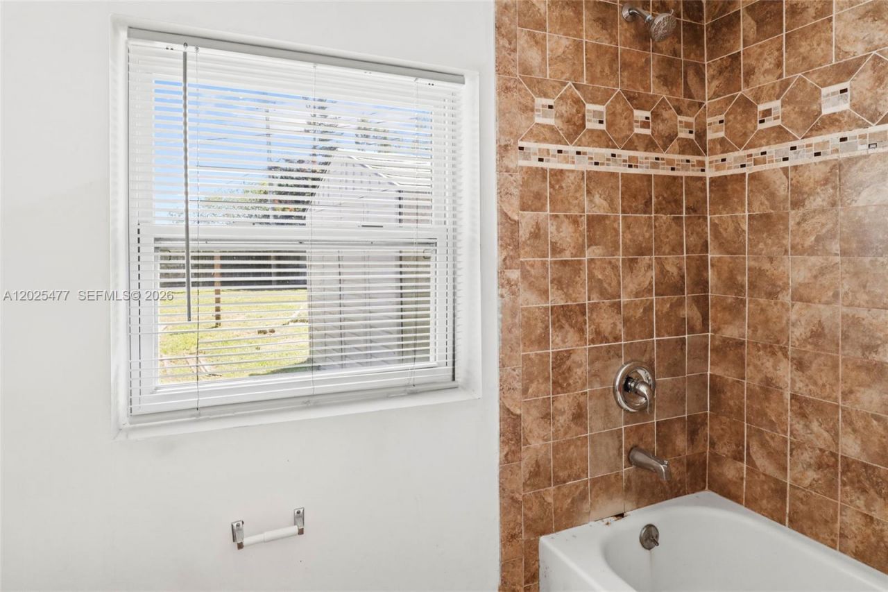310 E Olive Ave , Port Saint Lucie, FL 34952 Photo