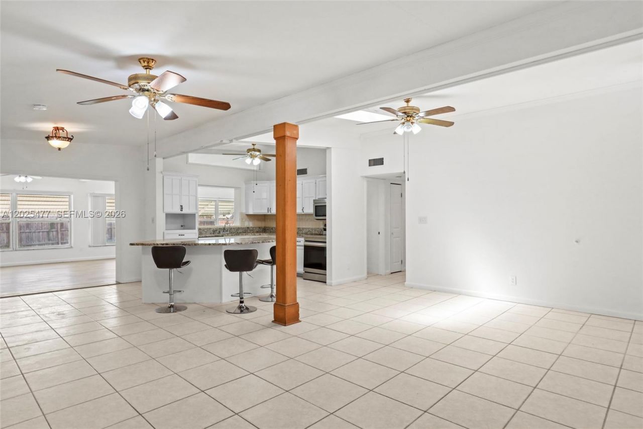 310 E Olive Ave , Port Saint Lucie, FL 34952 Photo
