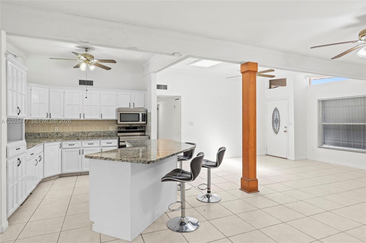 310 E Olive Ave , Port Saint Lucie, FL 34952 Photo
