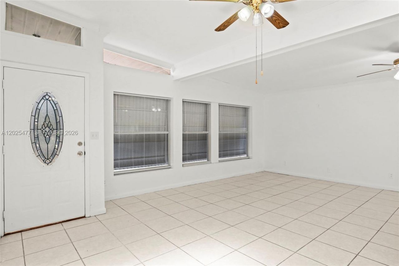 310 E Olive Ave , Port Saint Lucie, FL 34952 Photo