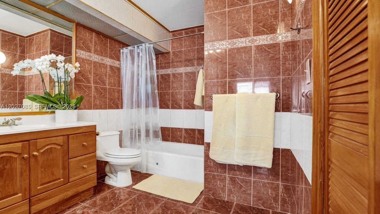 1228 West Ave , Unit 1404, Miami Beach, FL 33139 Photo