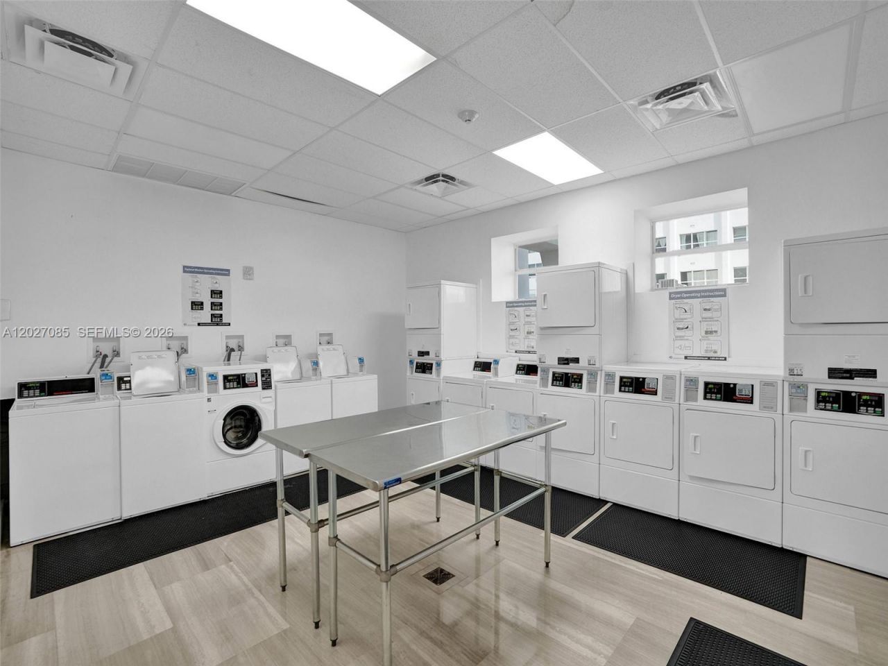 1228 West Ave , Unit 1404, Miami Beach, FL 33139 Photo