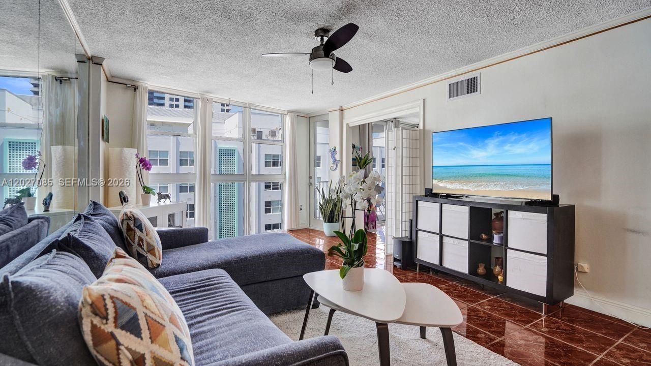 1228 West Ave , Unit 1404, Miami Beach, FL 33139 Photo