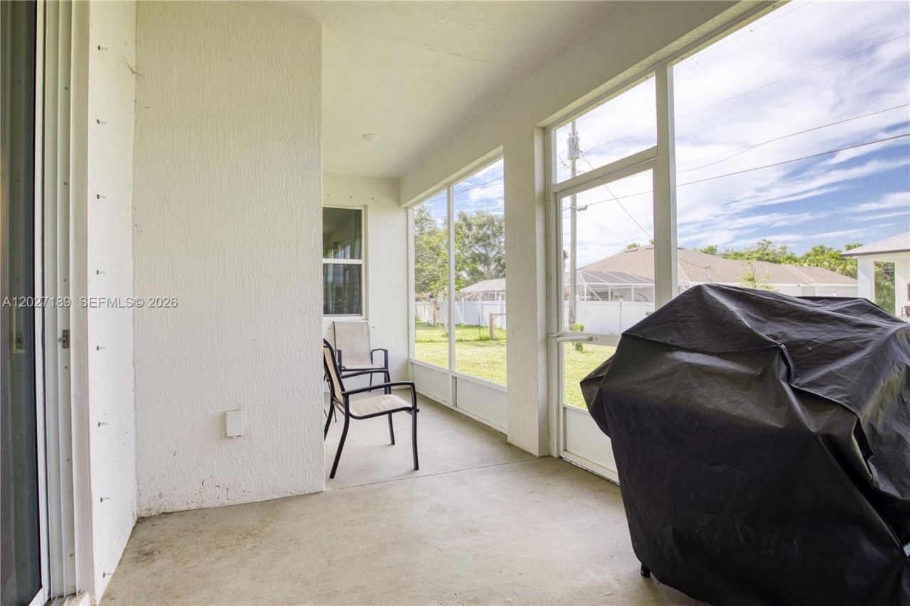 1534 SW Abingdon Ave , Port Saint Lucie, FL 34953 Photo