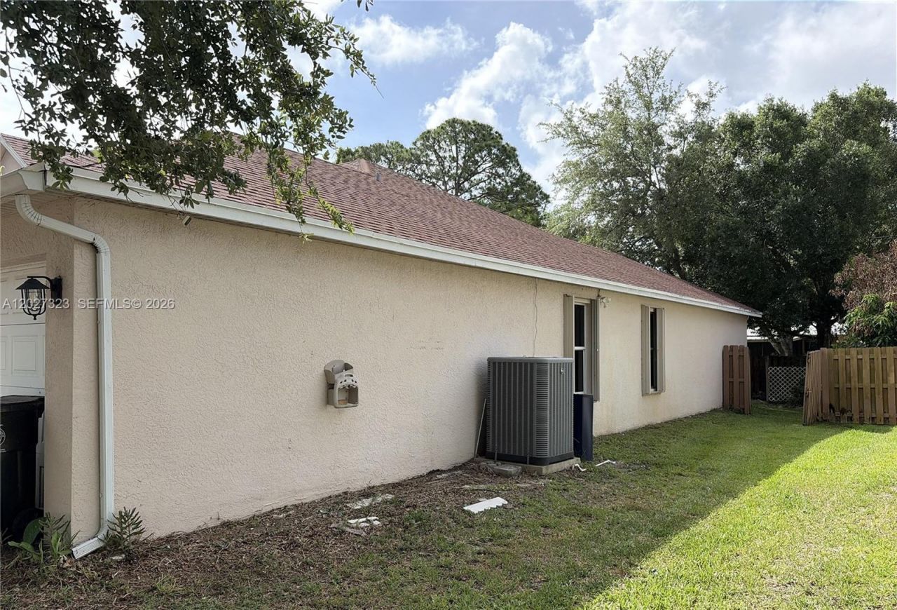 1420 SW Dimperio Ave, Port Saint Lucie, FL 34953 Photo