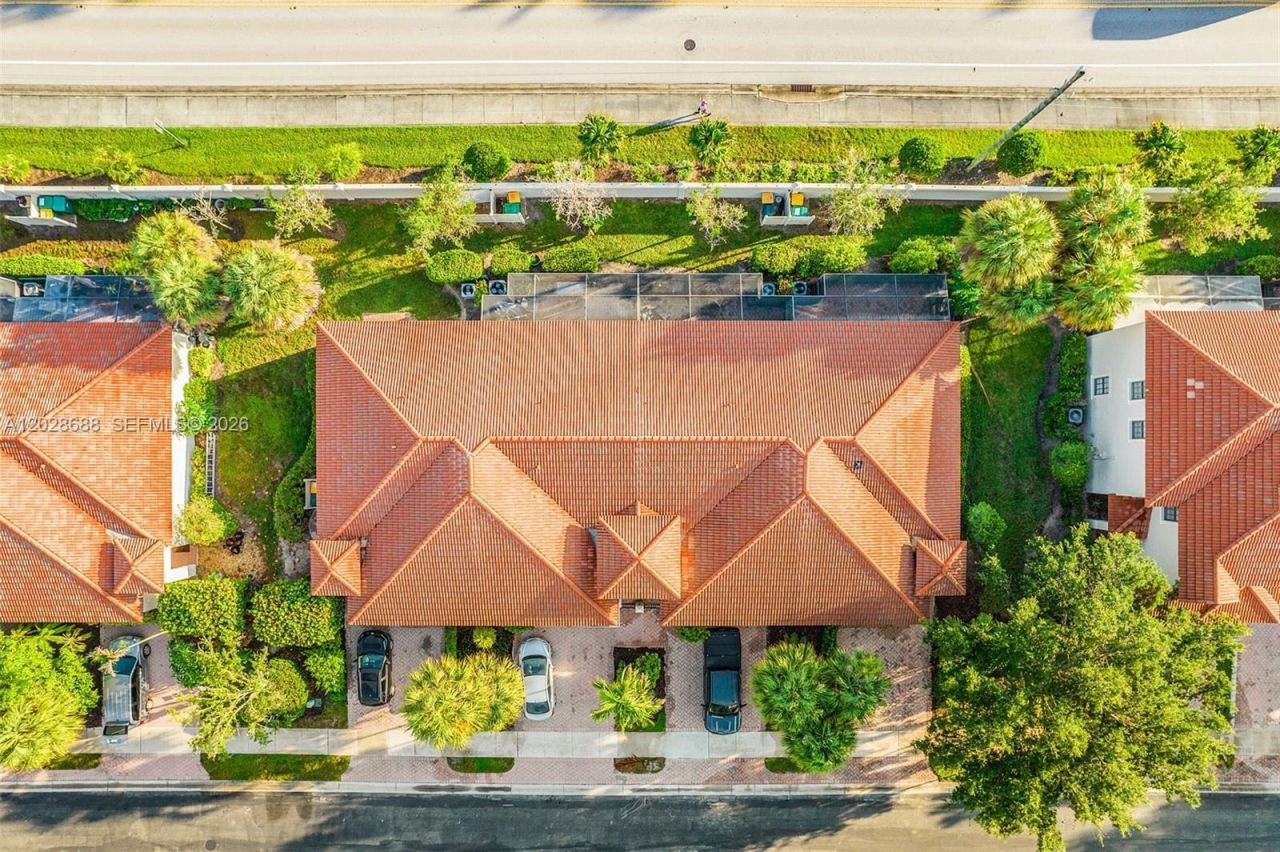 7542 Bristol Cir, Naples, FL 34120 Photo