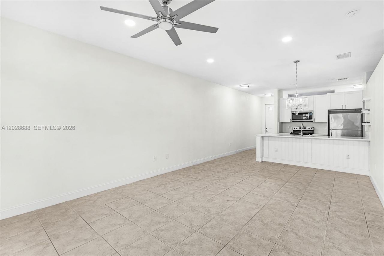 7542 Bristol Cir, Naples, FL 34120 Photo