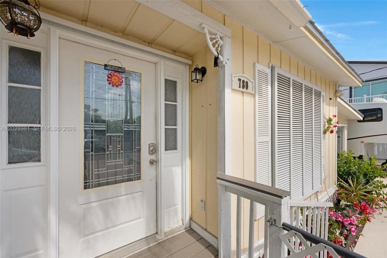 780 95th Street Ocean, Marathon, FL 33050 Photo