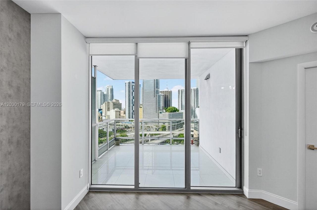 350 S Miami Ave , Unit 1705, Miami, FL 33130 Photo