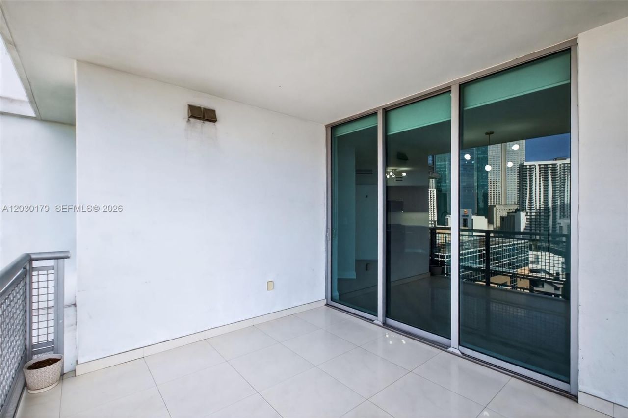 350 S Miami Ave , Unit 1705, Miami, FL 33130 Photo