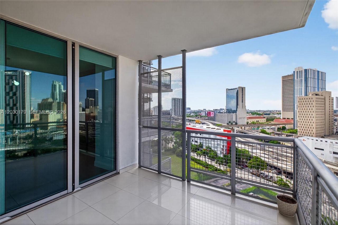 350 S Miami Ave , Unit 1705, Miami, FL 33130 Photo
