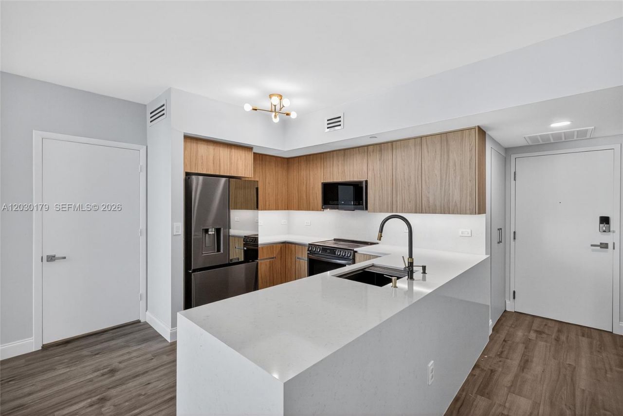 350 S Miami Ave , Unit 1705, Miami, FL 33130 Photo