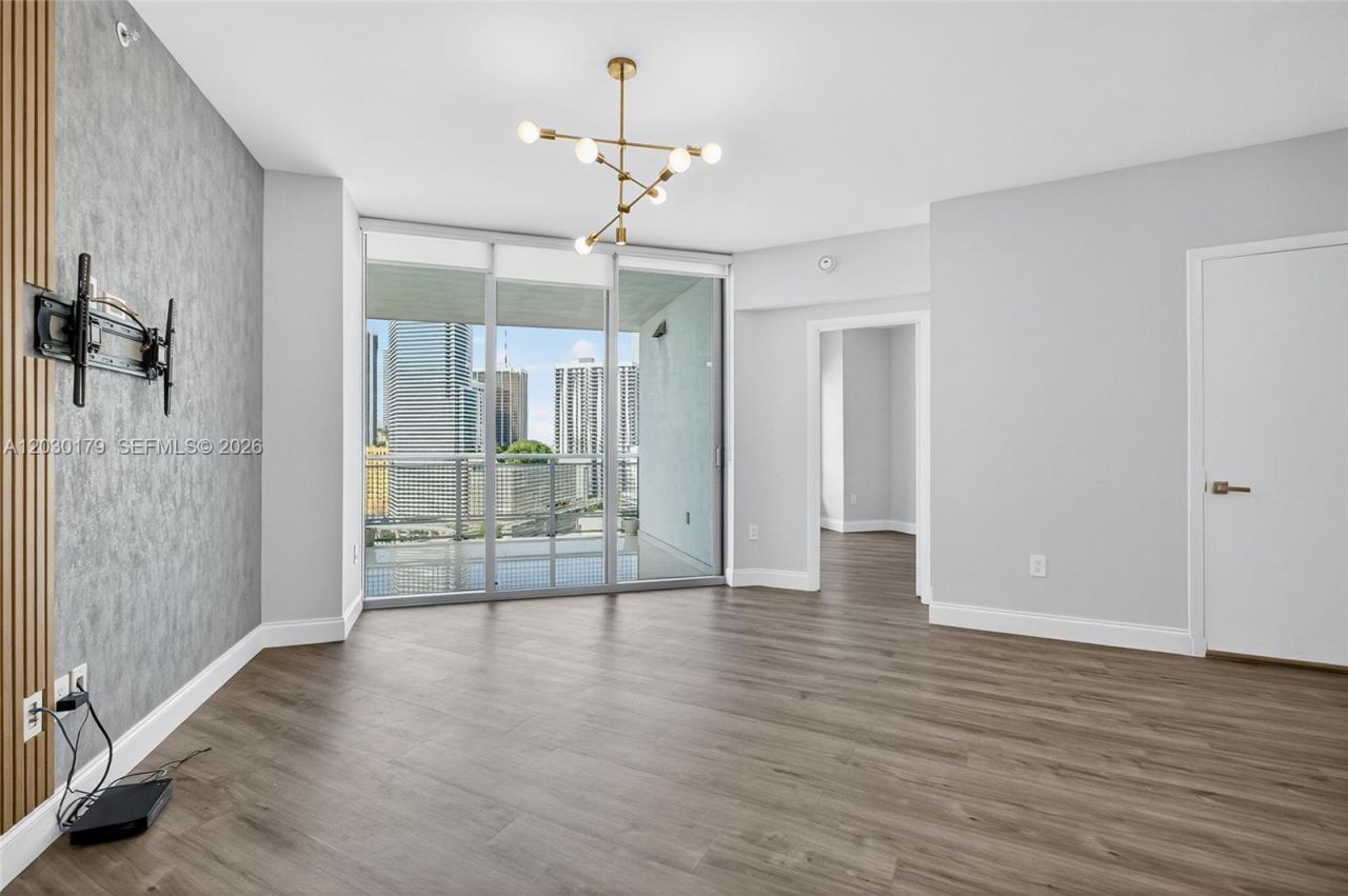 350 S Miami Ave , Unit 1705, Miami, FL 33130 Photo