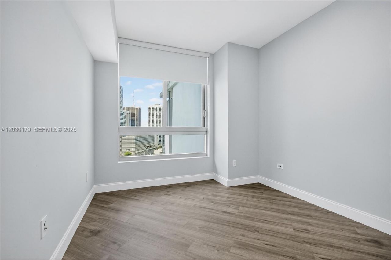350 S Miami Ave , Unit 1705, Miami, FL 33130 Photo