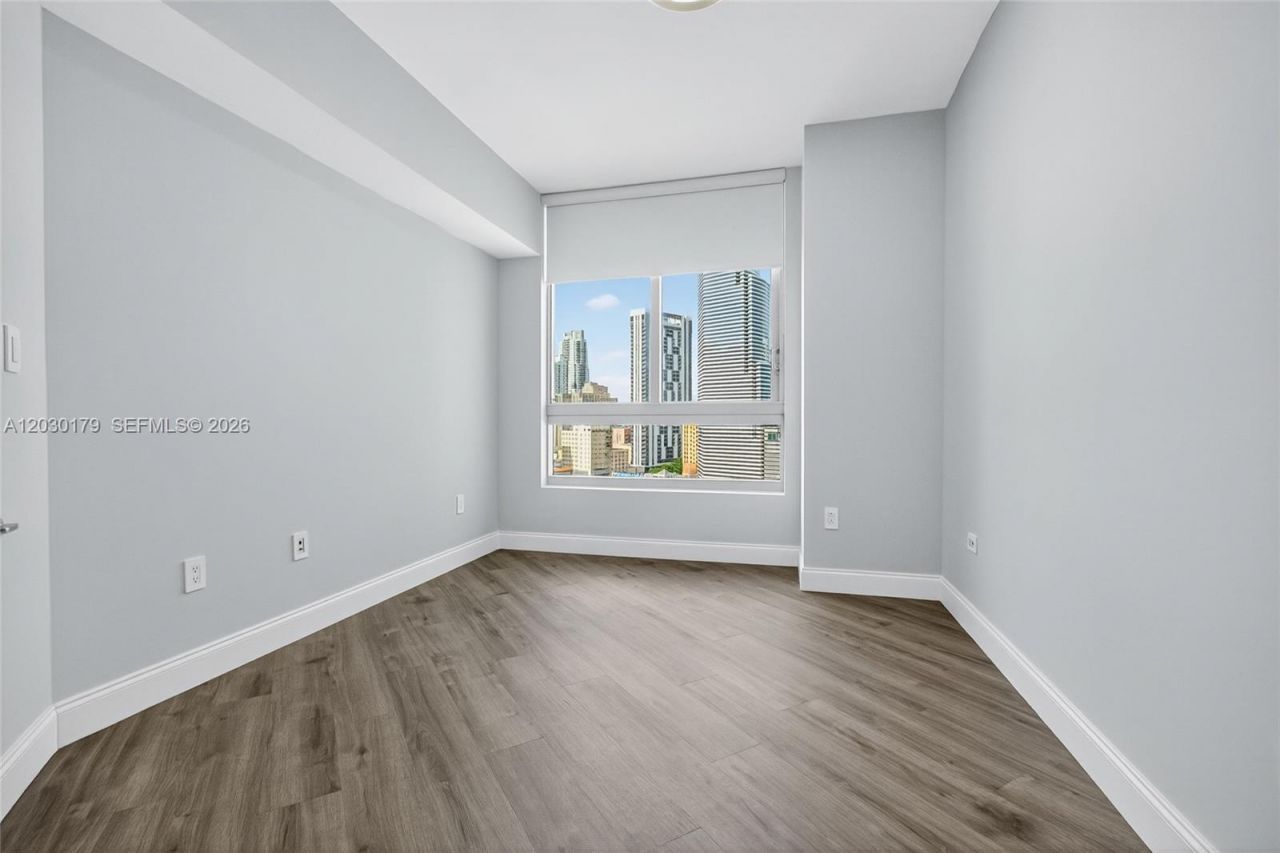 350 S Miami Ave , Unit 1705, Miami, FL 33130 Photo