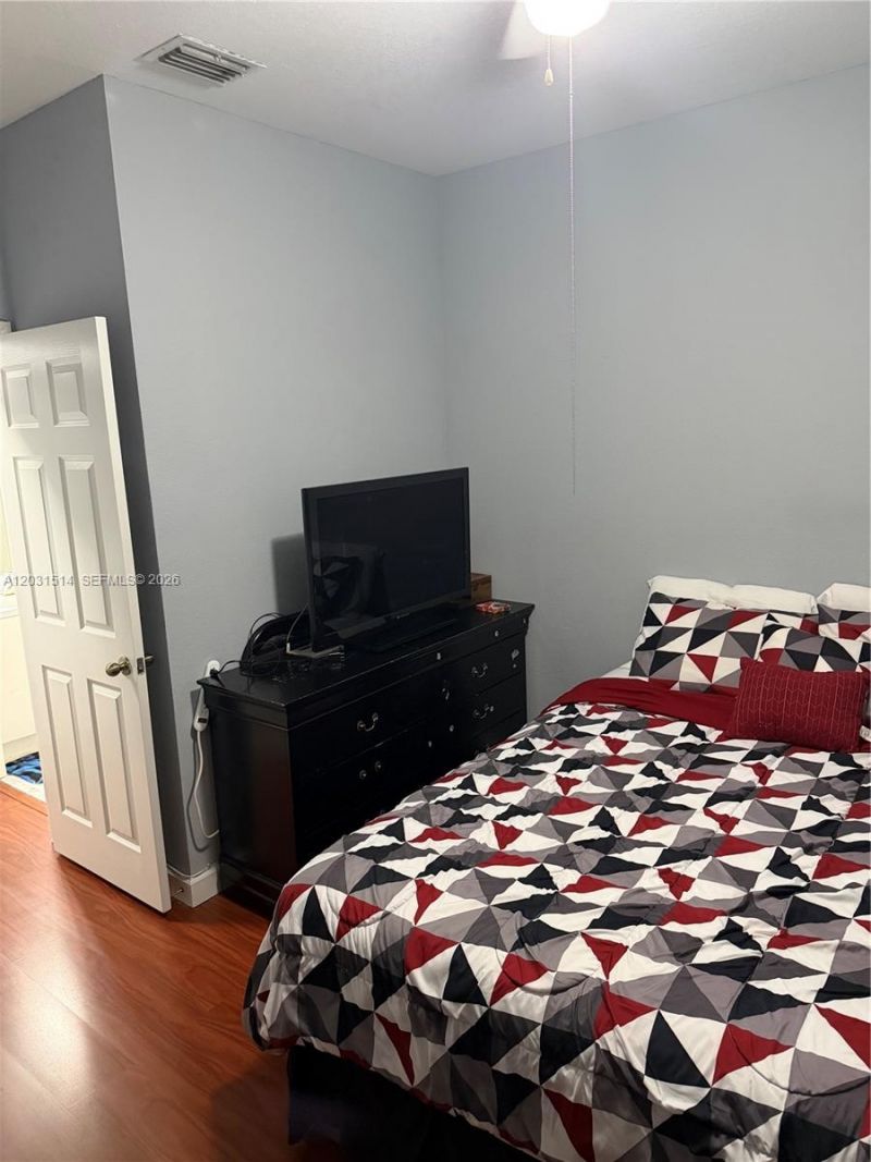 901 NE 42nd Ave , Homestead, FL 33033 Photo