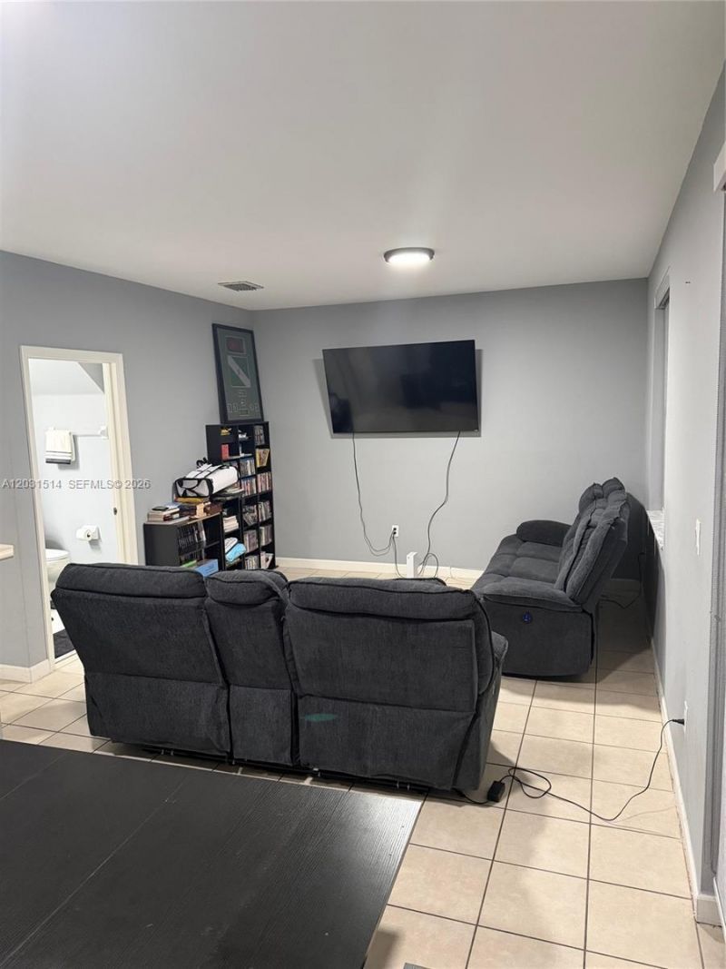 901 NE 42nd Ave , Homestead, FL 33033 Photo