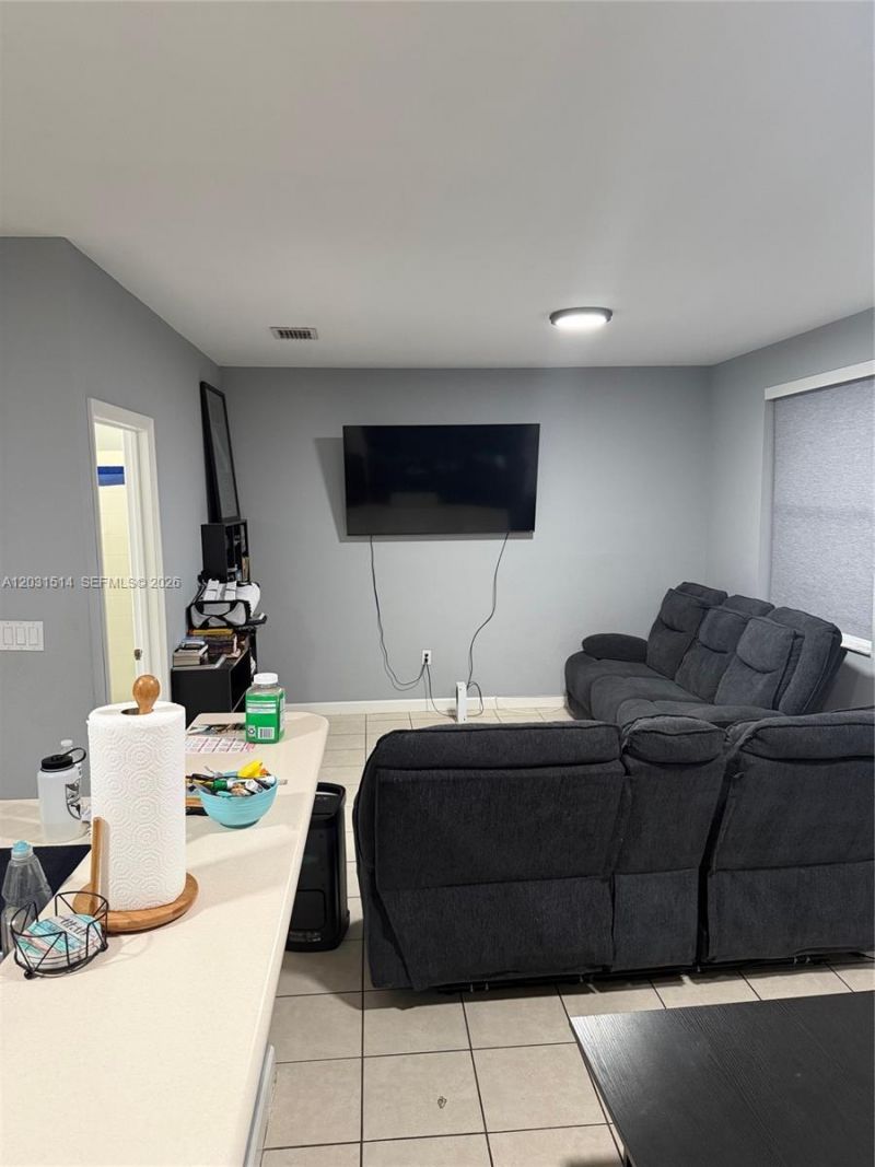 901 NE 42nd Ave , Homestead, FL 33033 Photo
