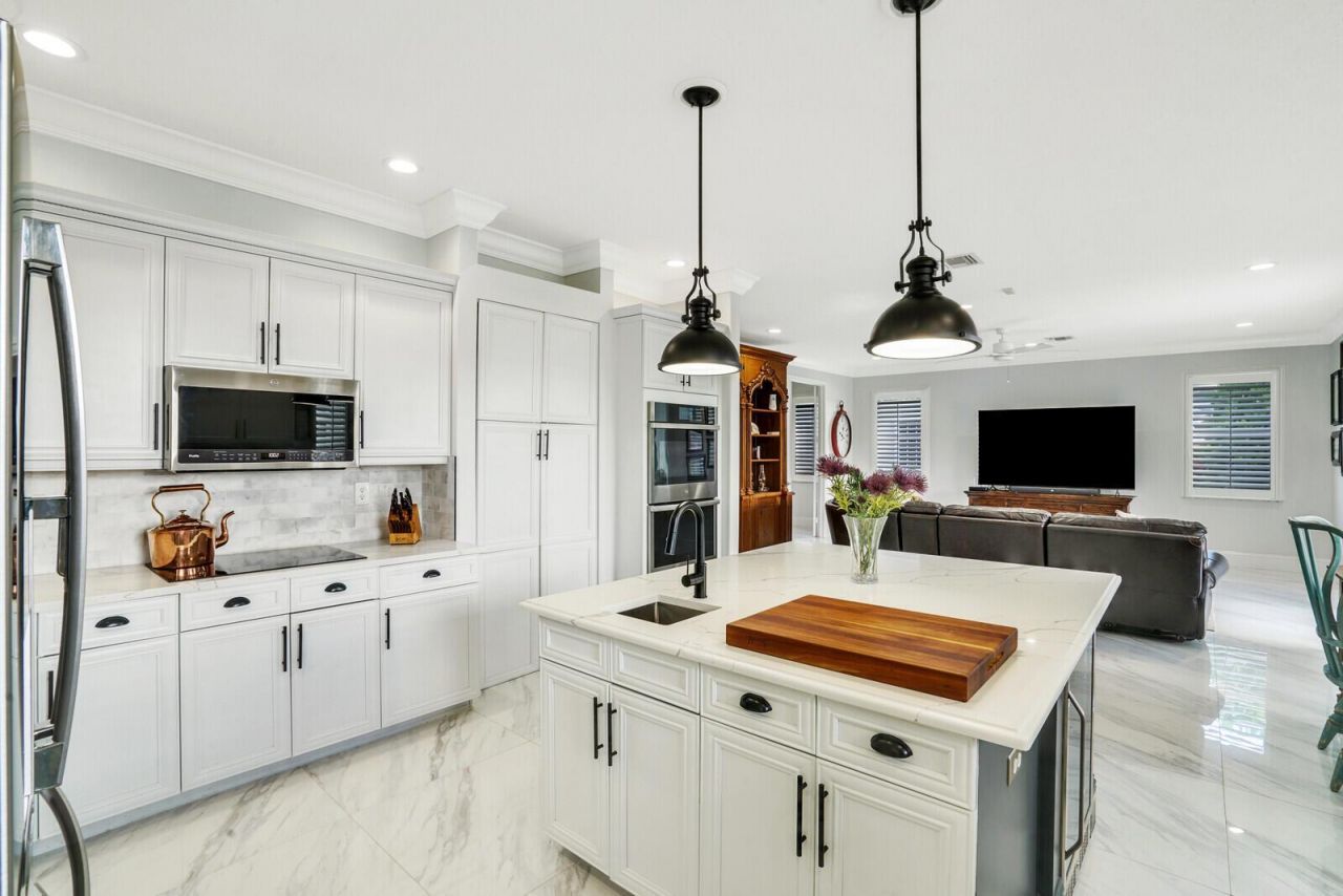 2176 Bellcrest Circle , Royal Palm Beach, FL 33411 Photo