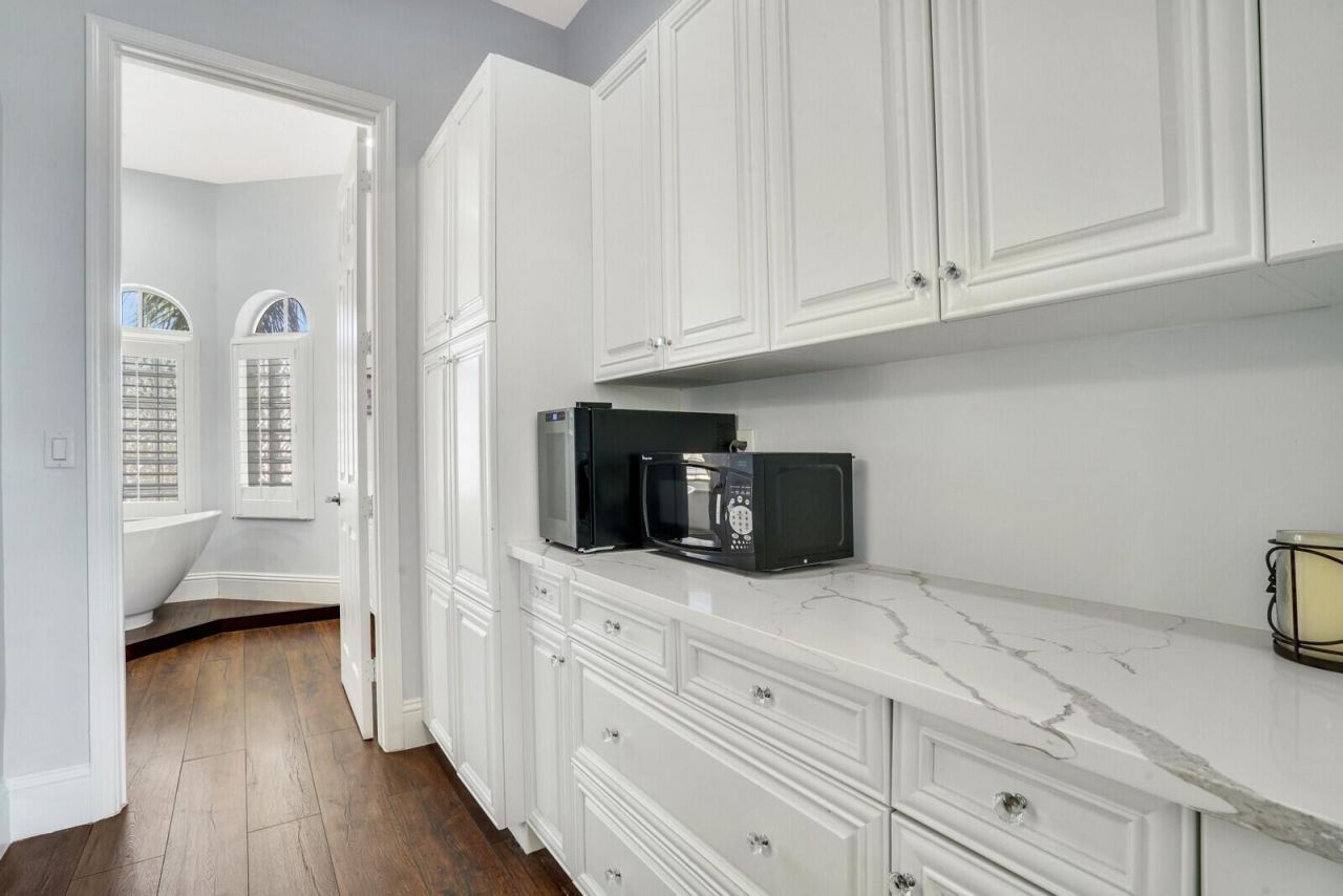 2176 Bellcrest Circle , Royal Palm Beach, FL 33411 Photo