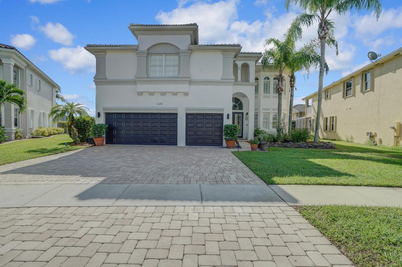 2176 Bellcrest Circle , Royal Palm Beach, FL 33411 Photo