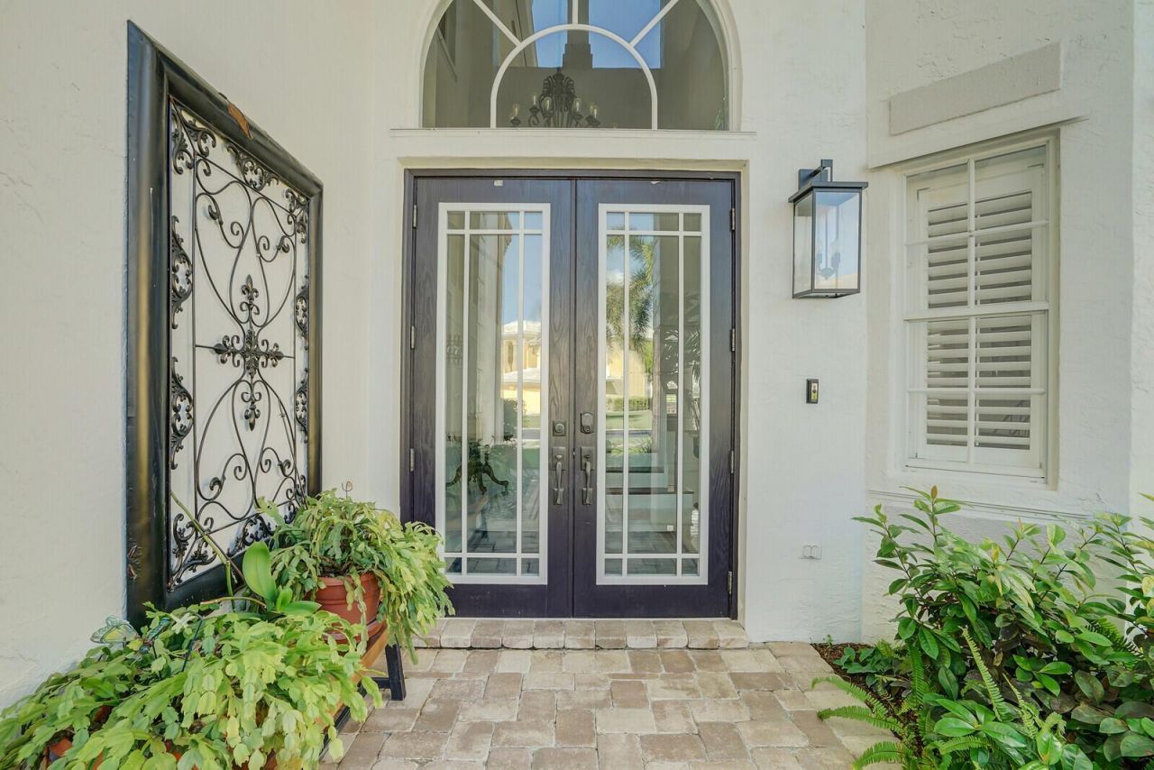 2176 Bellcrest Circle , Royal Palm Beach, FL 33411 Photo