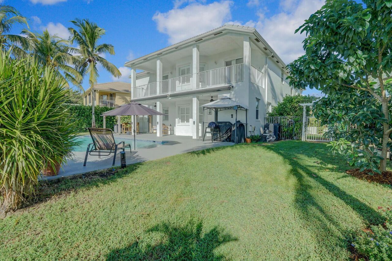2176 Bellcrest Circle , Royal Palm Beach, FL 33411 Photo