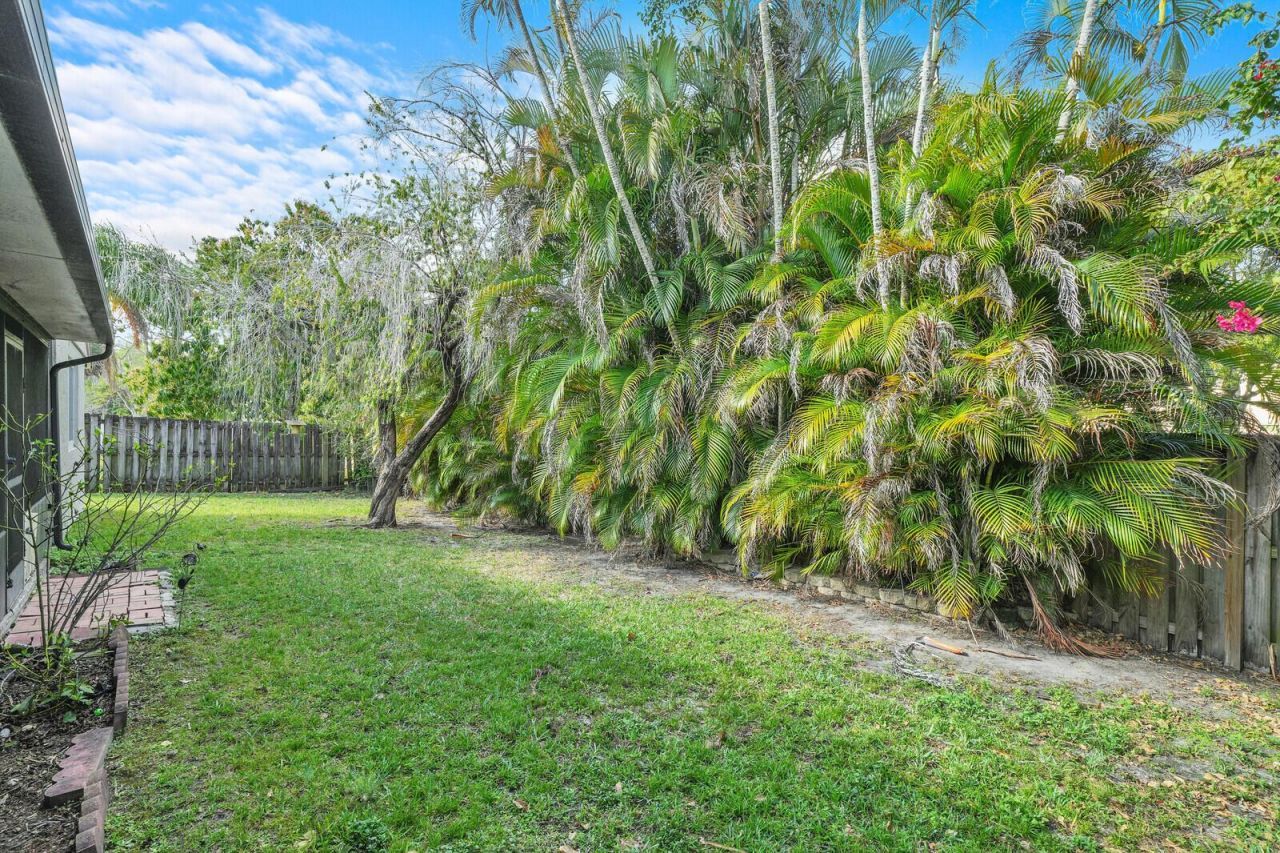 1393 SW 151st Way , Sunrise, FL 33326 Photo