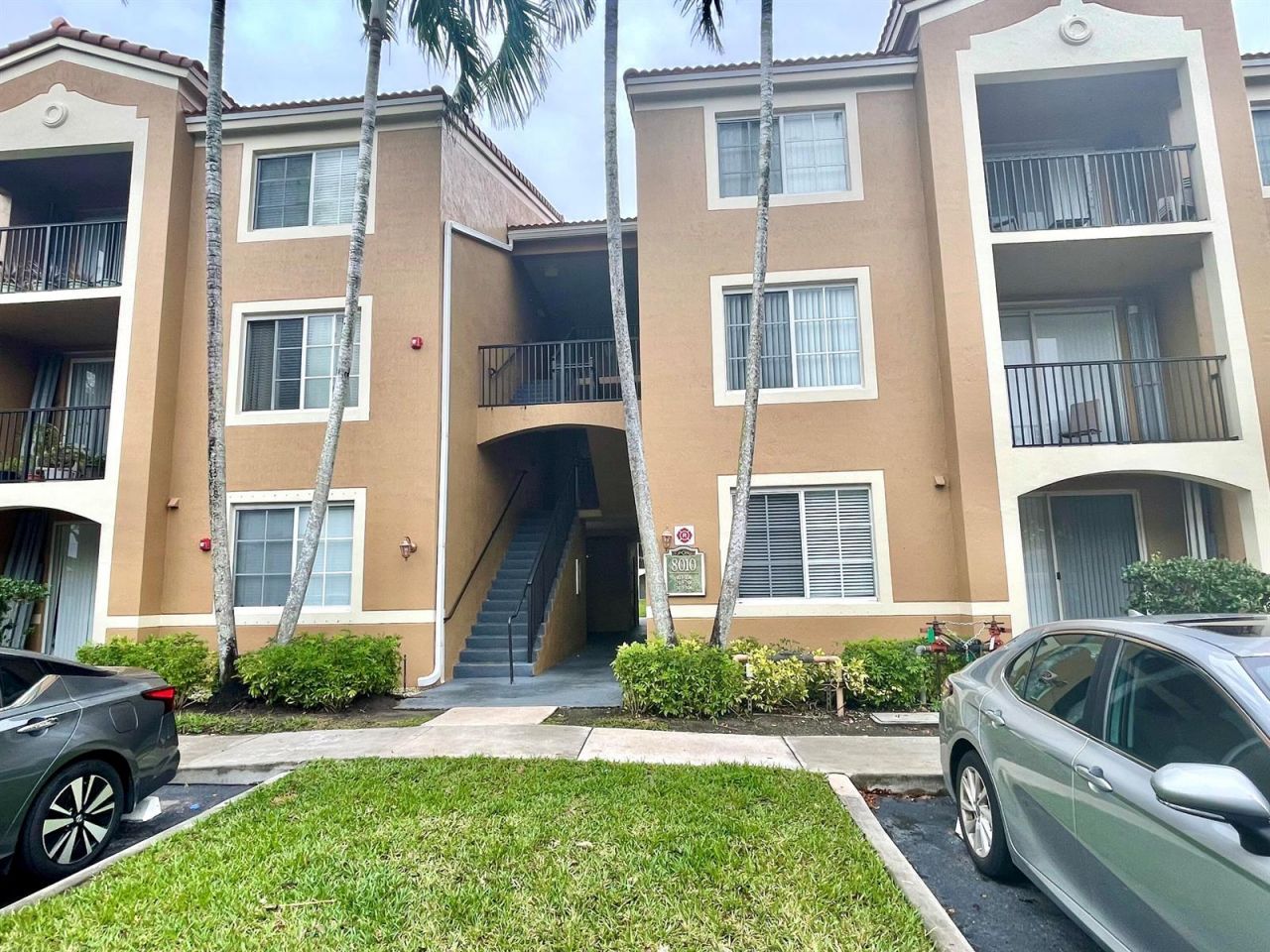 8010 N Nob Hill Road , Unit 106, Tamarac, FL 33321 Photo