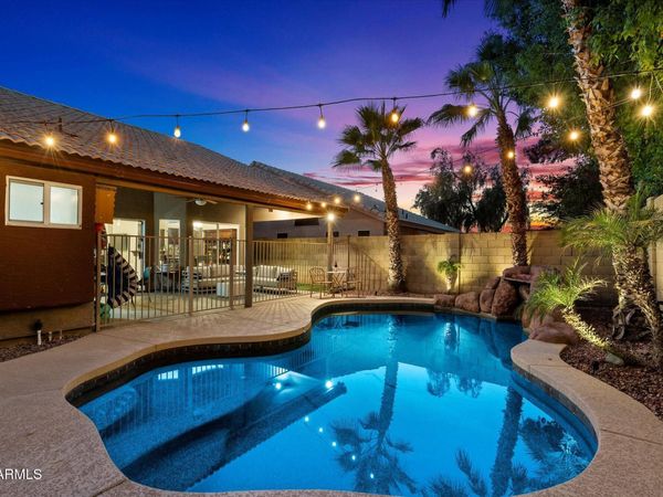4252 W CAMINO VIVAZ, Glendale, AZ 85310