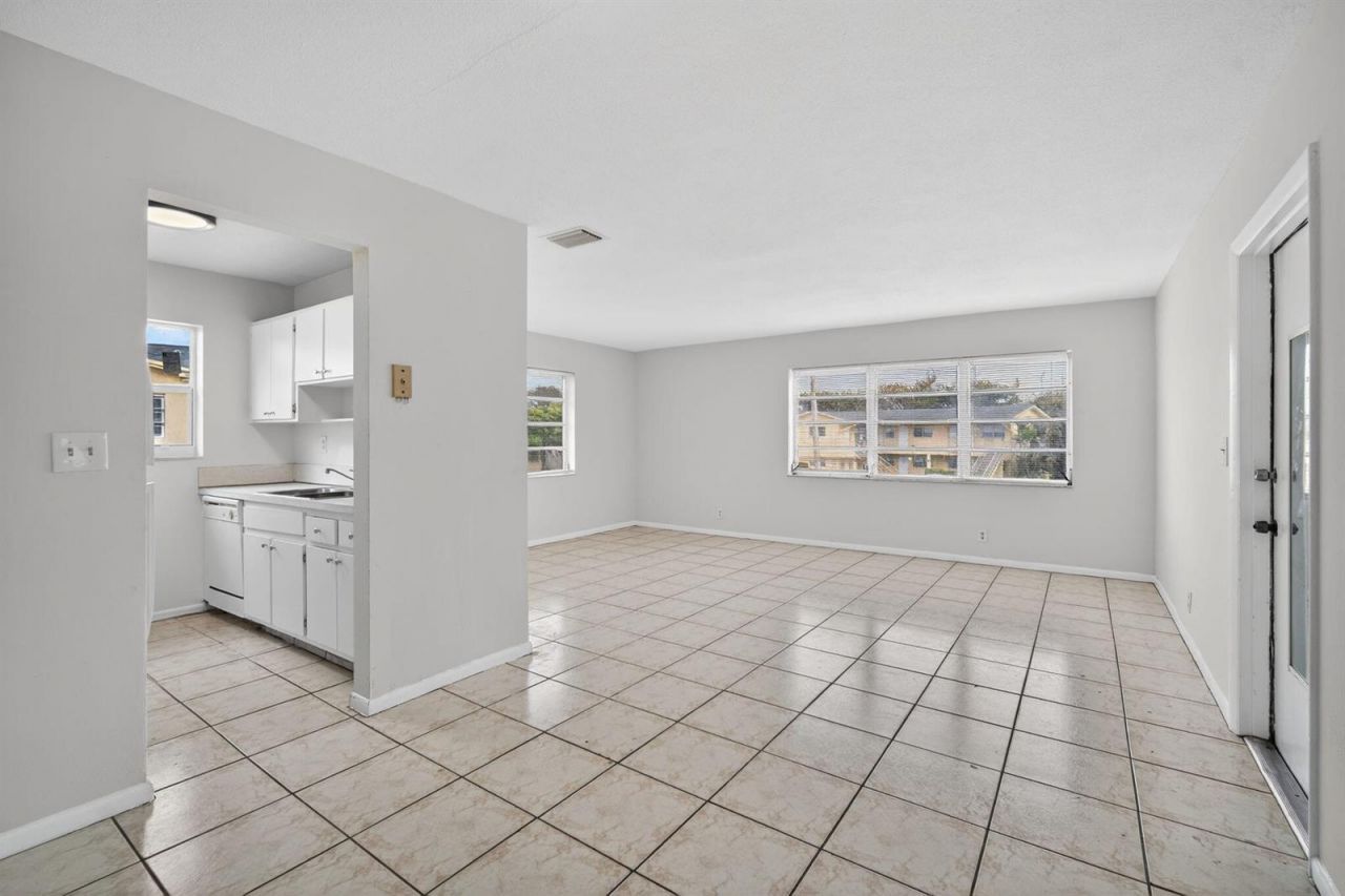 461 Sunshine Drive , Unit 1-6, Coconut Creek, FL 33066 Photo