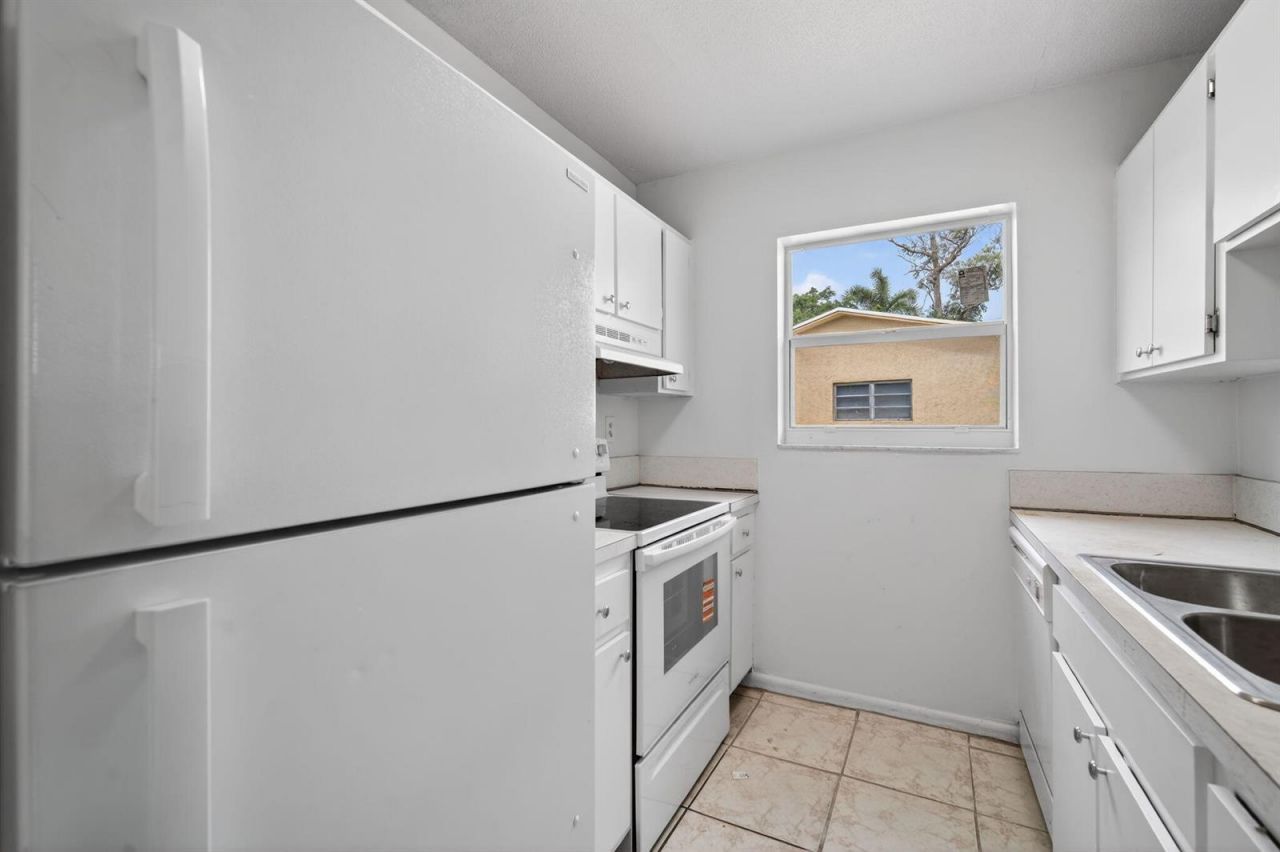 461 Sunshine Drive , Unit 1-6, Coconut Creek, FL 33066 Photo