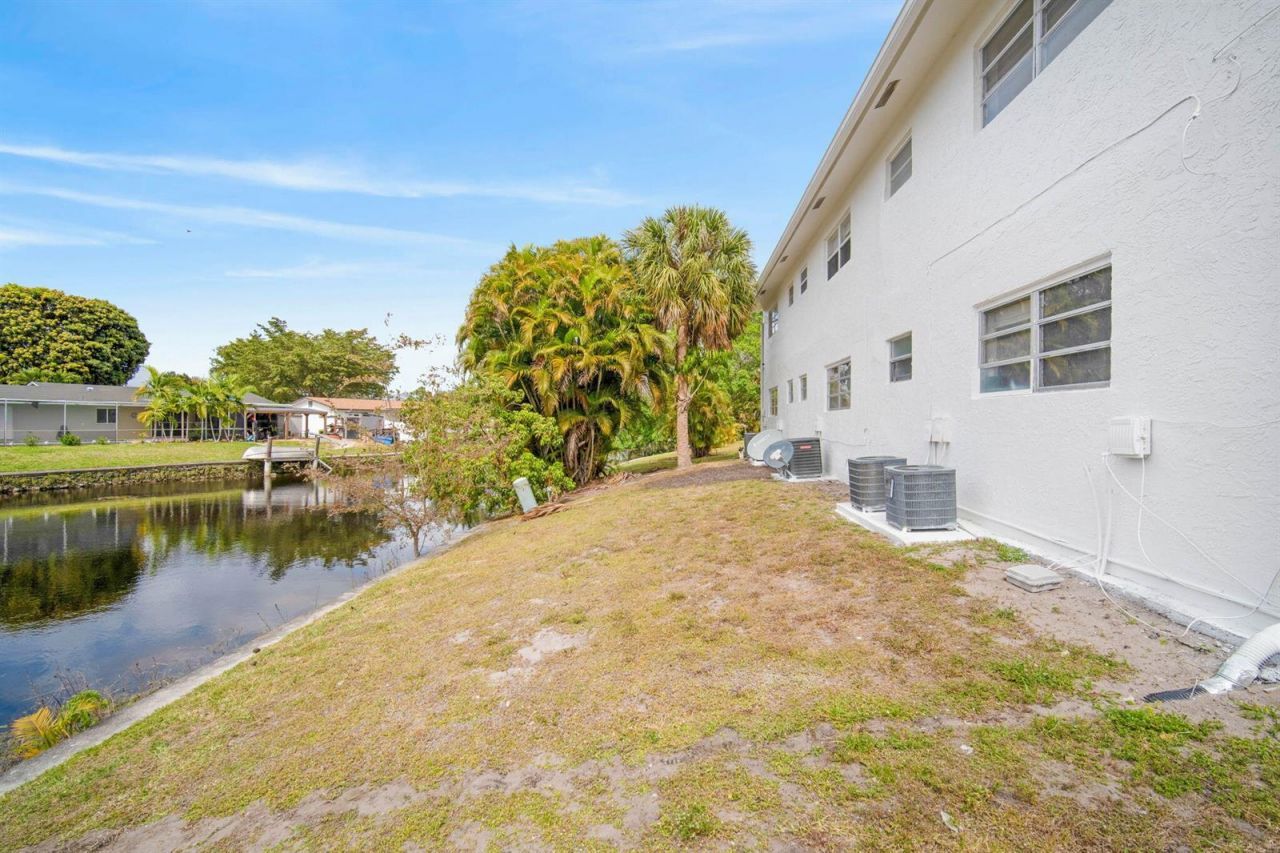 461 Sunshine Drive , Unit 1-6, Coconut Creek, FL 33066 Photo