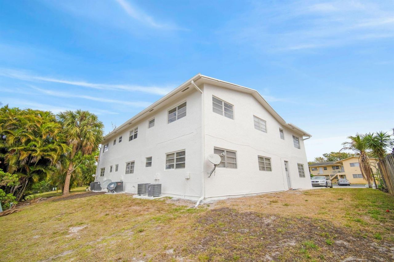461 Sunshine Drive , Unit 1-6, Coconut Creek, FL 33066 Photo