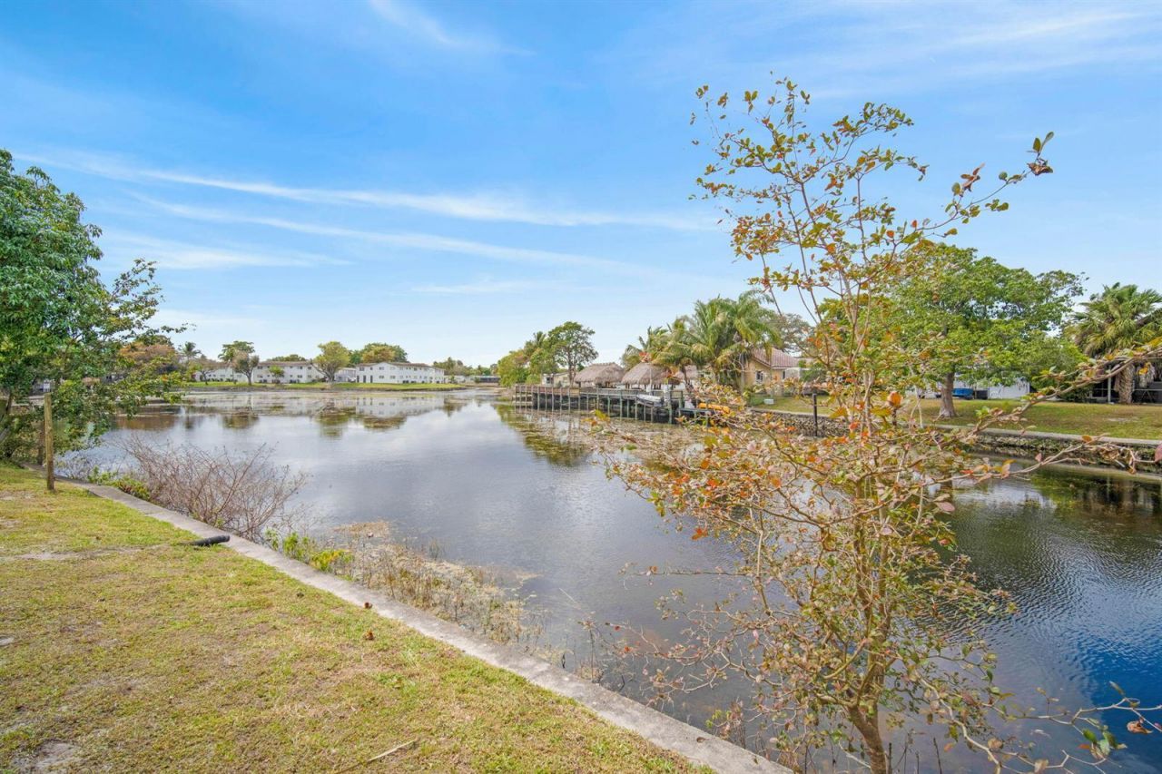 461 Sunshine Drive , Unit 1-6, Coconut Creek, FL 33066 Photo