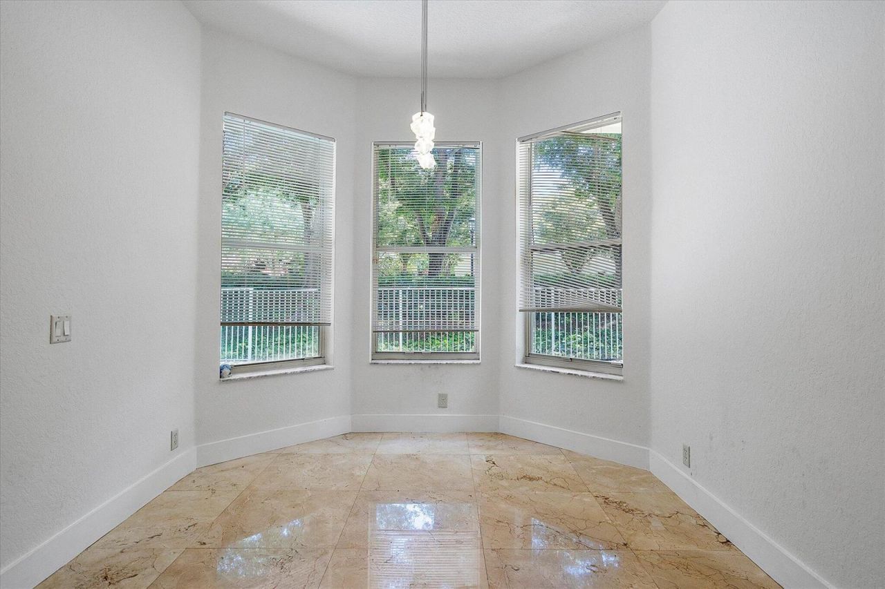 2013 Harbor View Circle , Weston, FL 33327 Photo