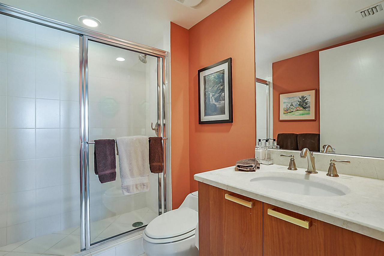 2640 Lake Shore Drive , Unit 1416, Riviera Beach, FL 33404 Photo