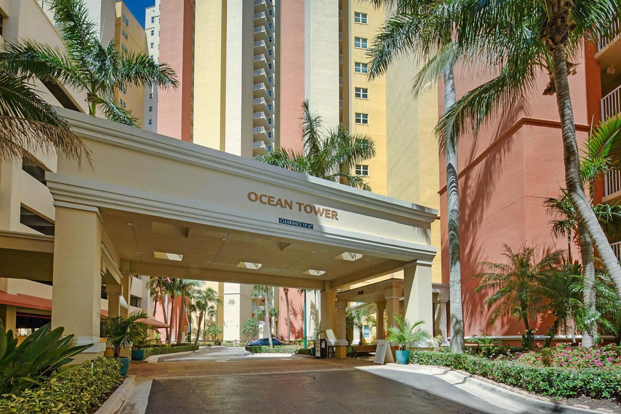 2640 Lake Shore Drive , Unit 1416, Riviera Beach, FL 33404 Photo
