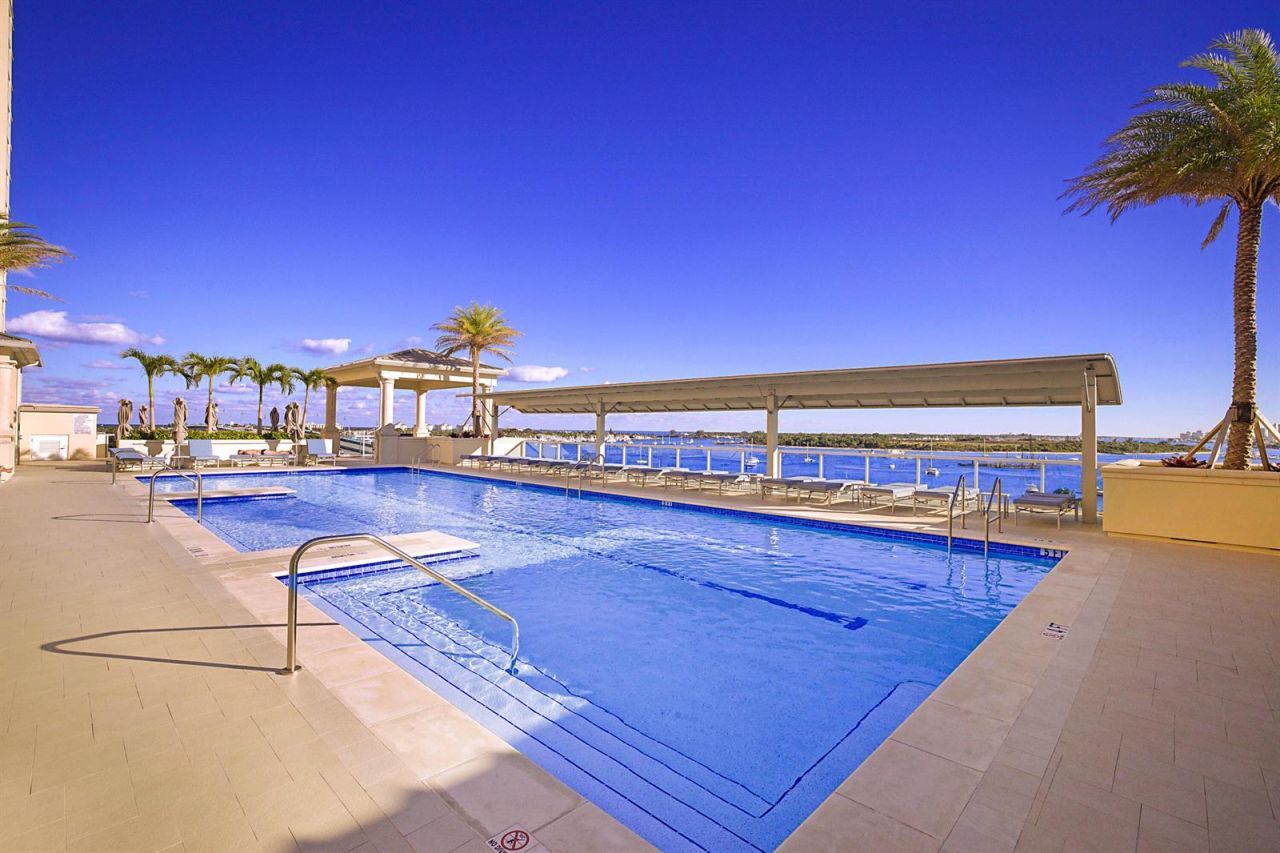 2640 Lake Shore Drive , Unit 1416, Riviera Beach, FL 33404 Photo