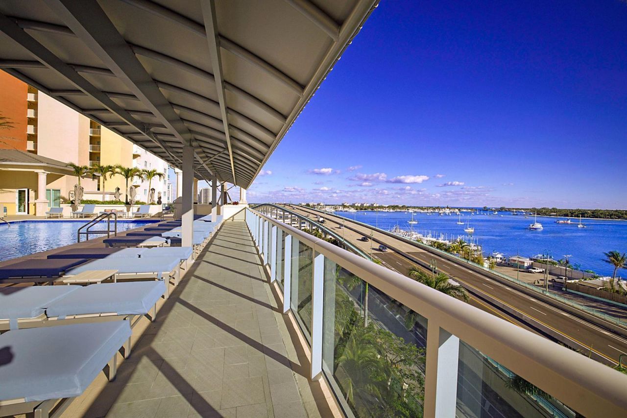 2640 Lake Shore Drive , Unit 1416, Riviera Beach, FL 33404 Photo