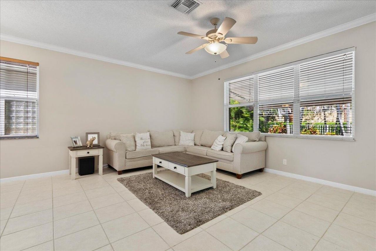 114 Lancaster Way , Royal Palm Beach, FL 33414 Photo