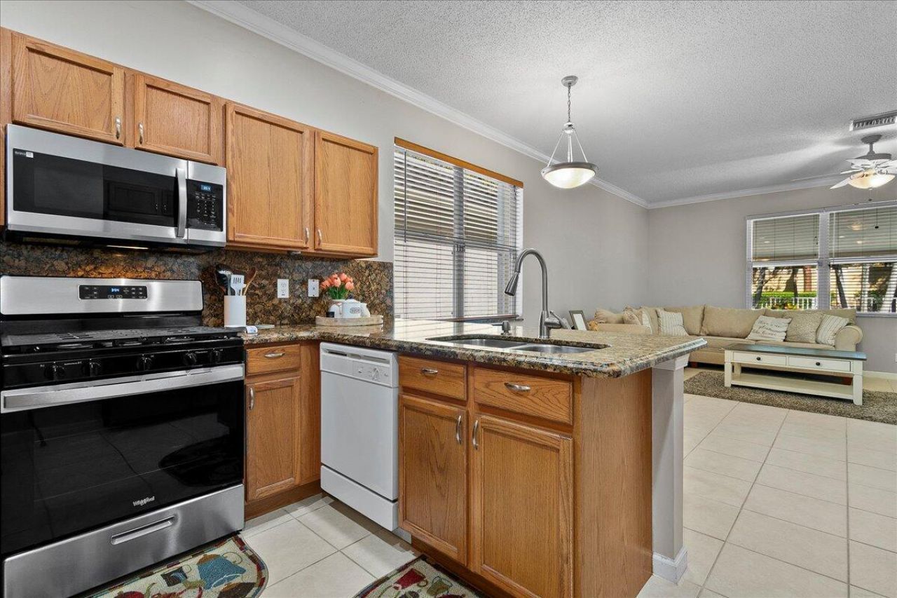 114 Lancaster Way , Royal Palm Beach, FL 33414 Photo