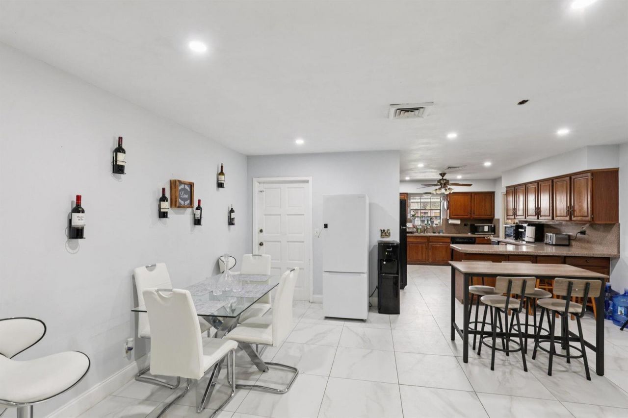 2940 SW 156th Avenue , Davie, FL 33331 Photo