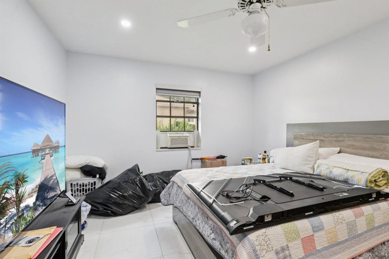2940 SW 156th Avenue , Davie, FL 33331 Photo
