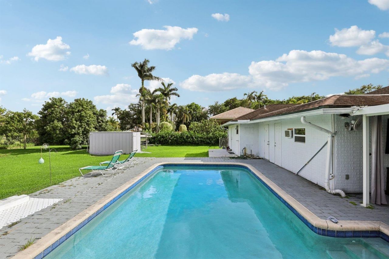 2940 SW 156th Avenue , Davie, FL 33331 Photo