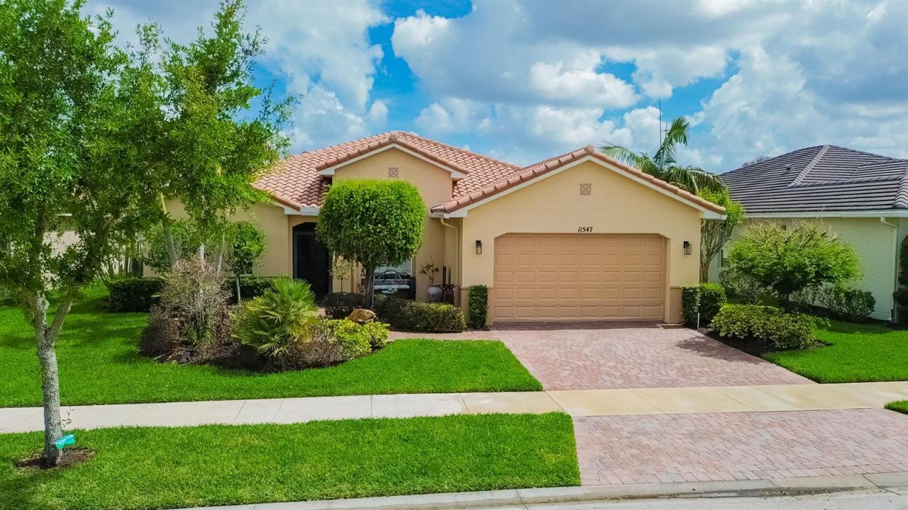 11547 SW Apple Blossom Trail , Port Saint Lucie, FL 34987 Photo